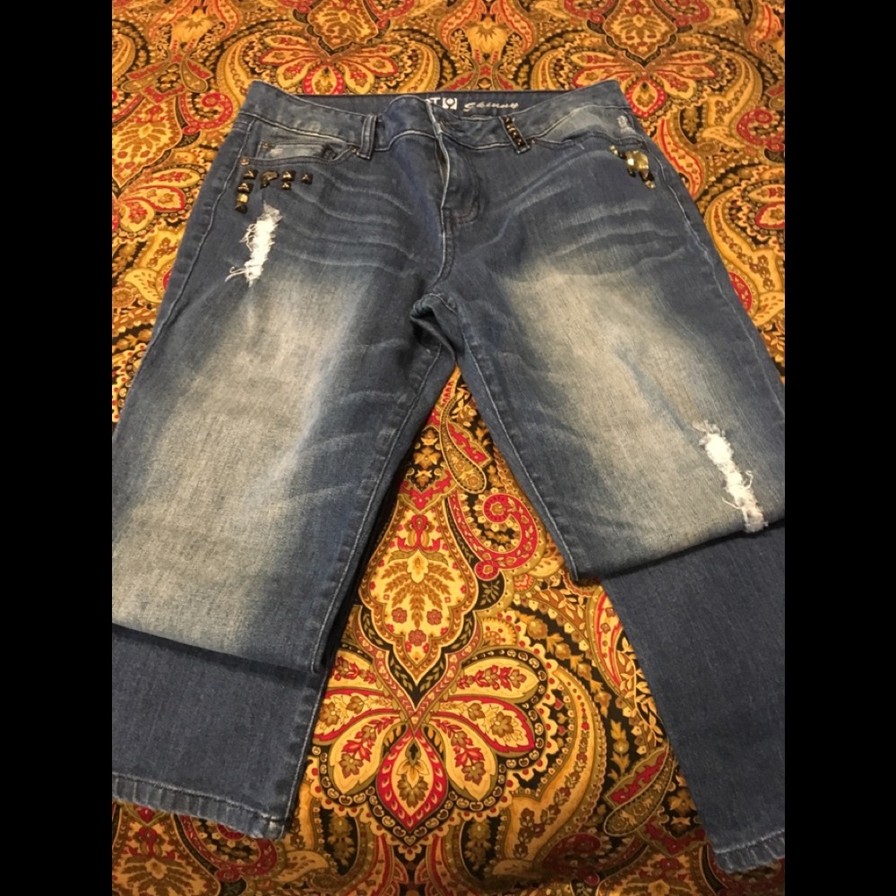 Apt 9 Distressed Maxwell Skinny Jeans Size 10